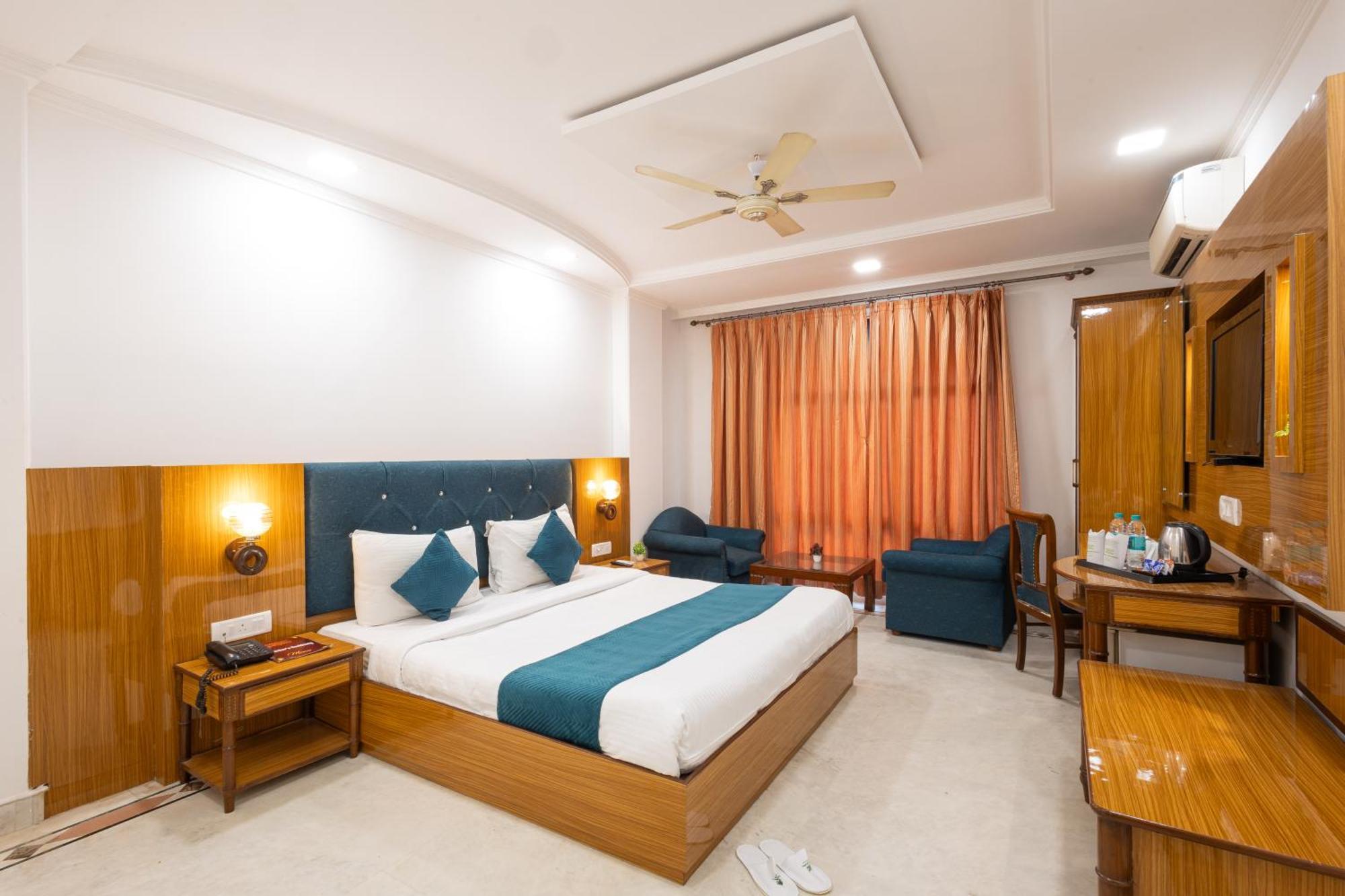 Hotel Panickers Residency - Ajmal Khan Market Near Karol Bagh Metro Delhi  Bagian luar foto