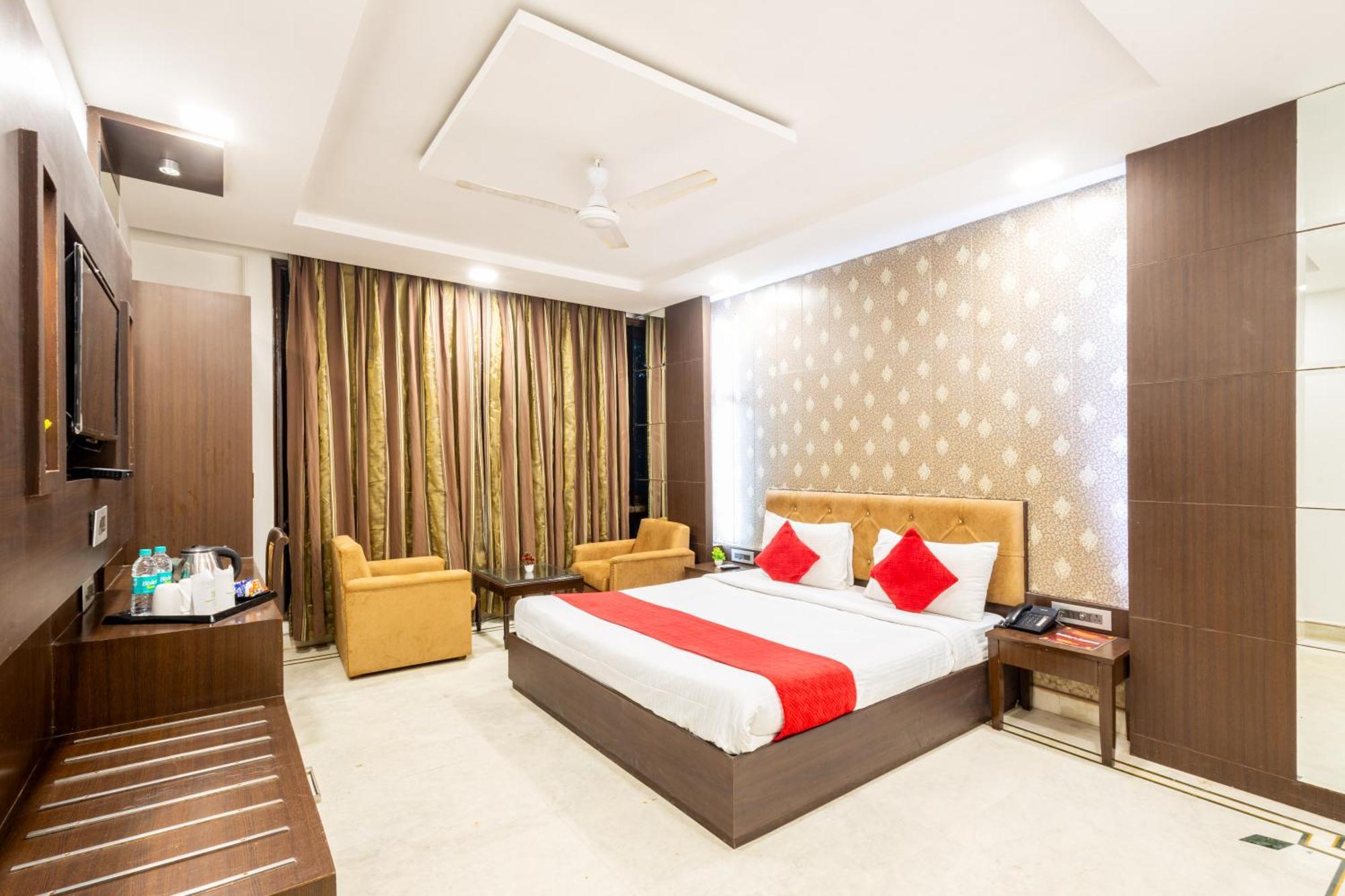 Hotel Panickers Residency - Ajmal Khan Market Near Karol Bagh Metro Delhi  Bagian luar foto