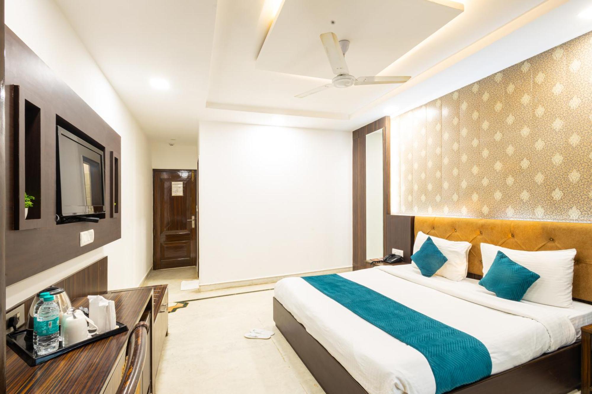 Hotel Panickers Residency - Ajmal Khan Market Near Karol Bagh Metro Delhi  Bagian luar foto